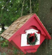 Home Bazaar Christmas Wren Cottage Bird House with Removable Wreath (HB2044C)